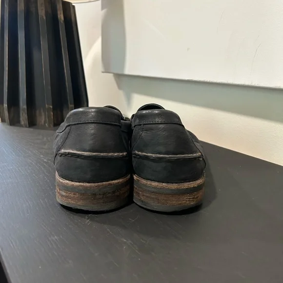 Frye Otis Penny Mens Slip On Loafers Shoes
Size 13 - Picture 5 of 9